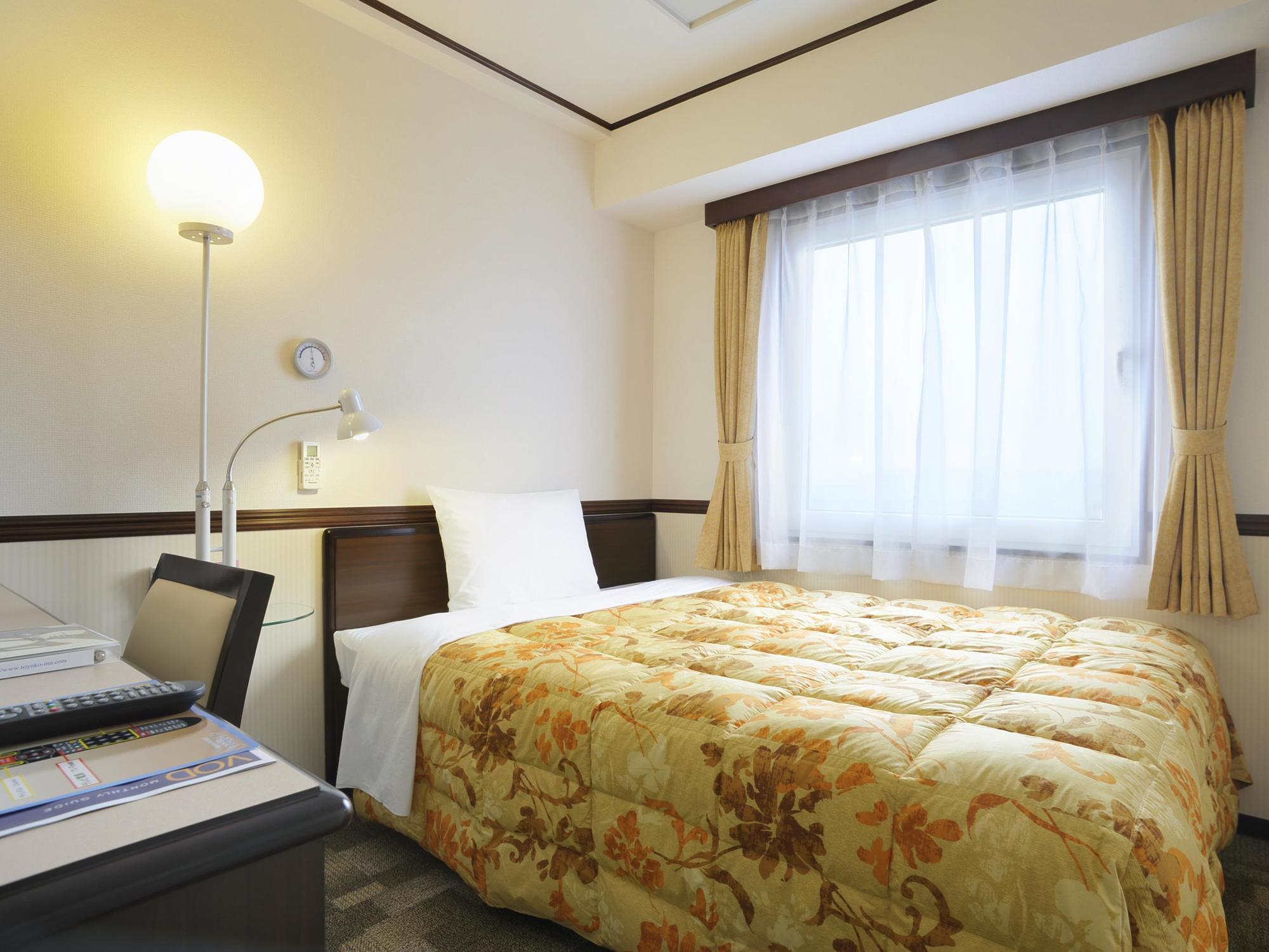 Toyoko Inn Jr Kobe Eki Kita Guchi Exterior photo